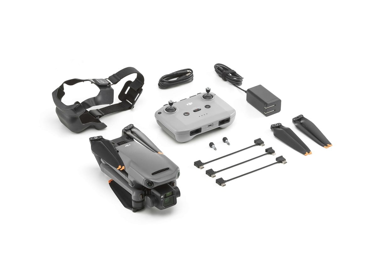 DJI Mavic 3 - 5.1K Video Ayarlanabilir Diyaframlı, 4/3” CMOS Sensör, 20 MP Hasselblad Kameralı, 46 dk Uçuş Süresi
